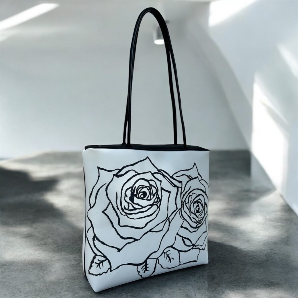 Roses Bii Bag - Image 5